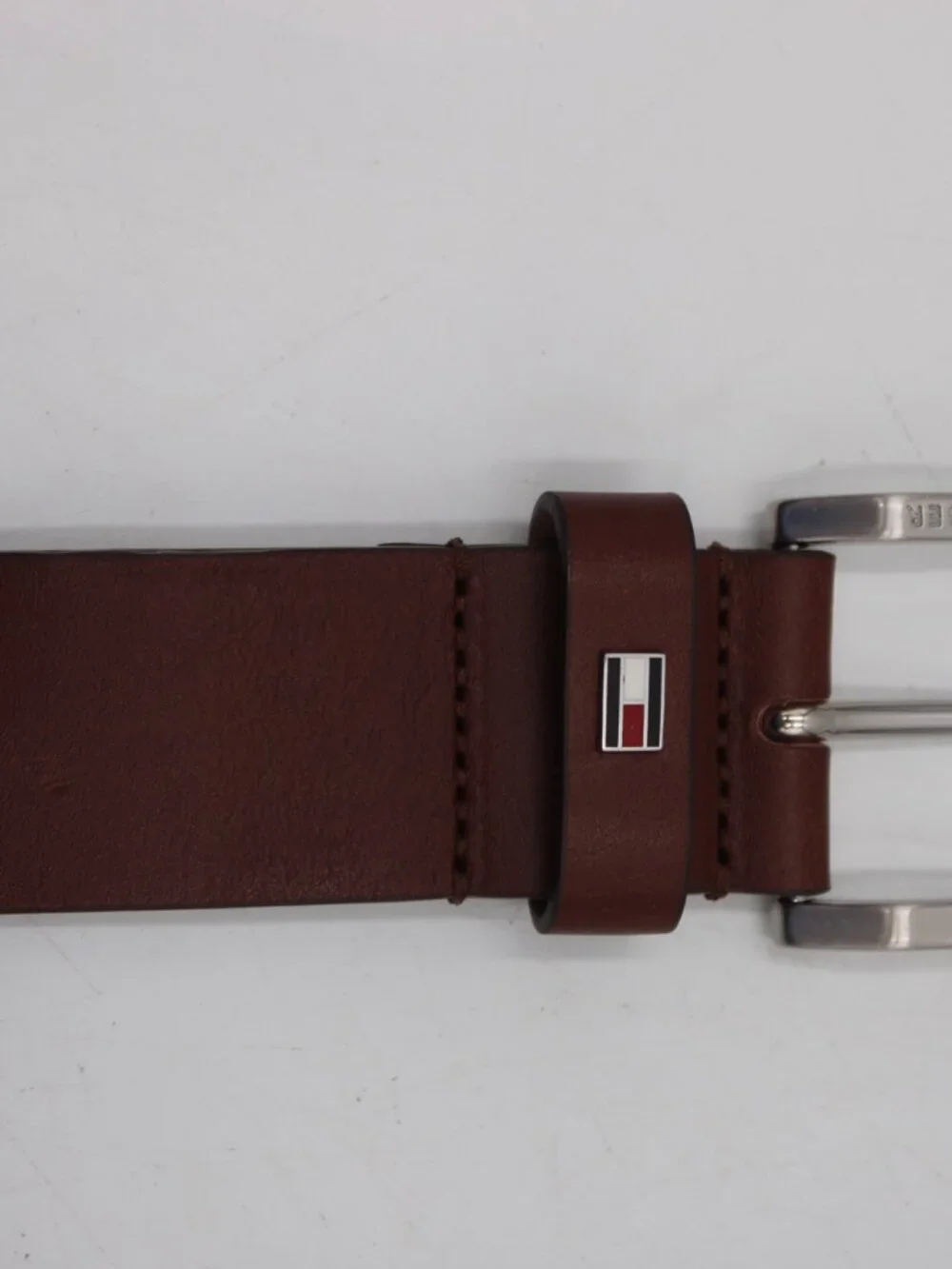 Tommy Hilfiger Brown Leather Belt Logo Buckle Size 40 Silver Buckle Dress READ